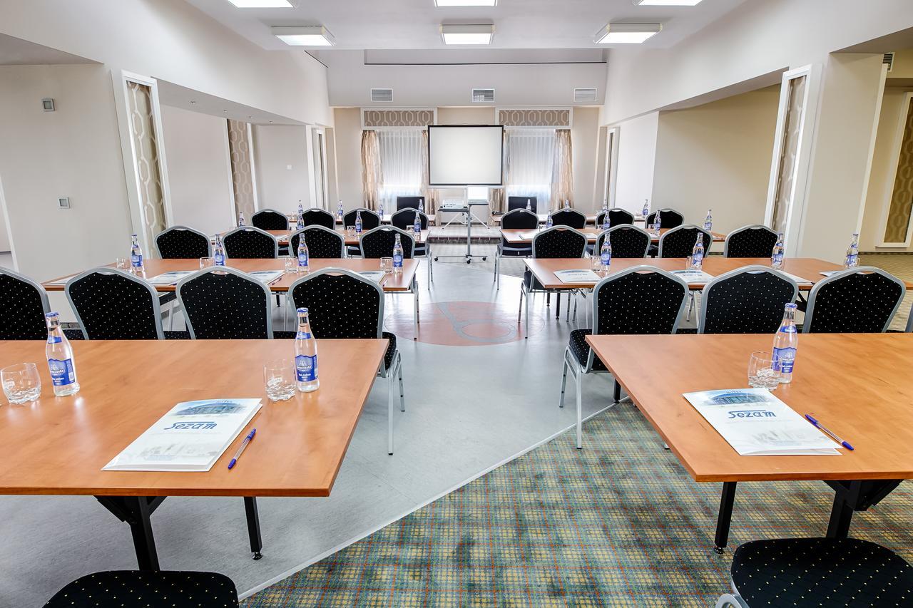 Hotel Sezam Machowa Εξωτερικό φωτογραφία