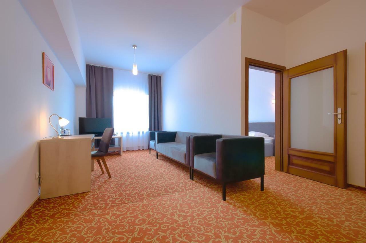 Hotel Sezam Machowa Εξωτερικό φωτογραφία
